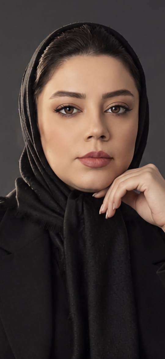 پروین محمودی