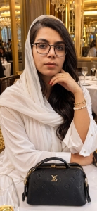 فاطمه نظری، روانشناس و مشاور در شیراز