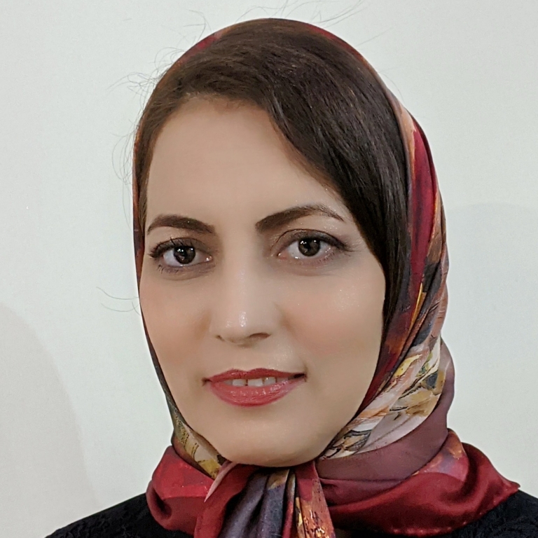 زهرا یغمایی